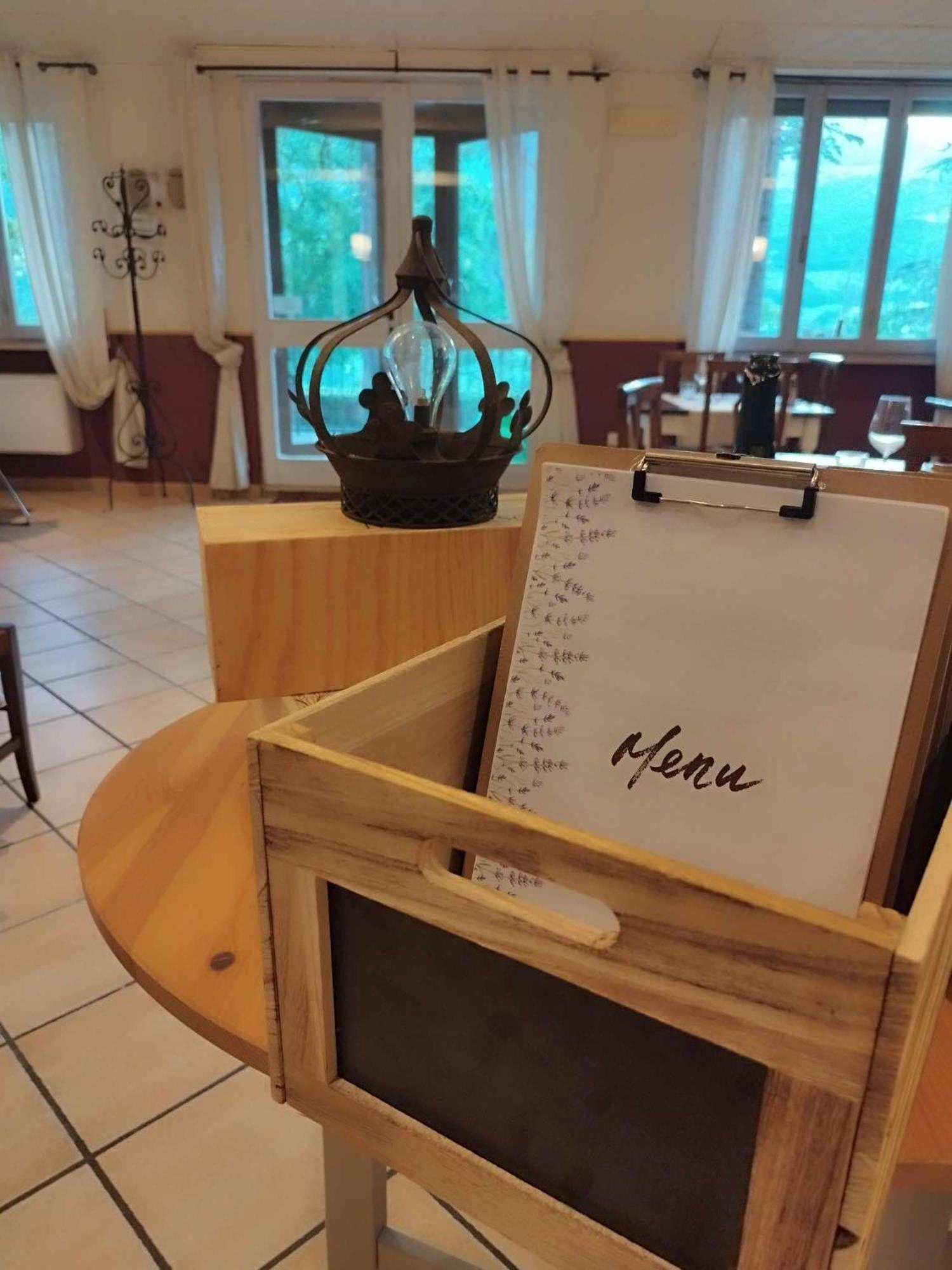 Hotel Pineta Ristorante Country House In Fabriano 坎普多尼科 外观 照片