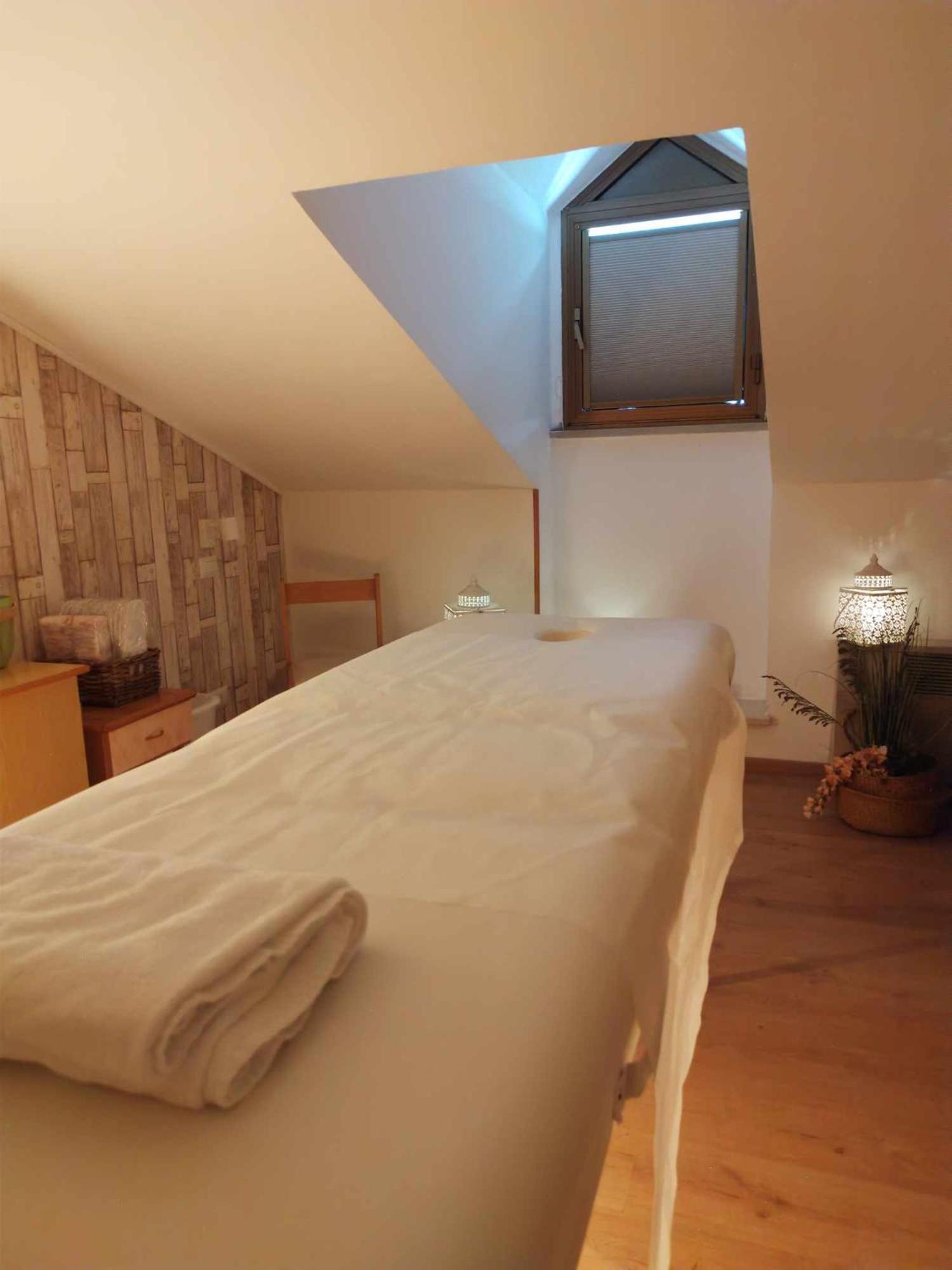 Hotel Pineta Ristorante Country House In Fabriano 坎普多尼科 外观 照片