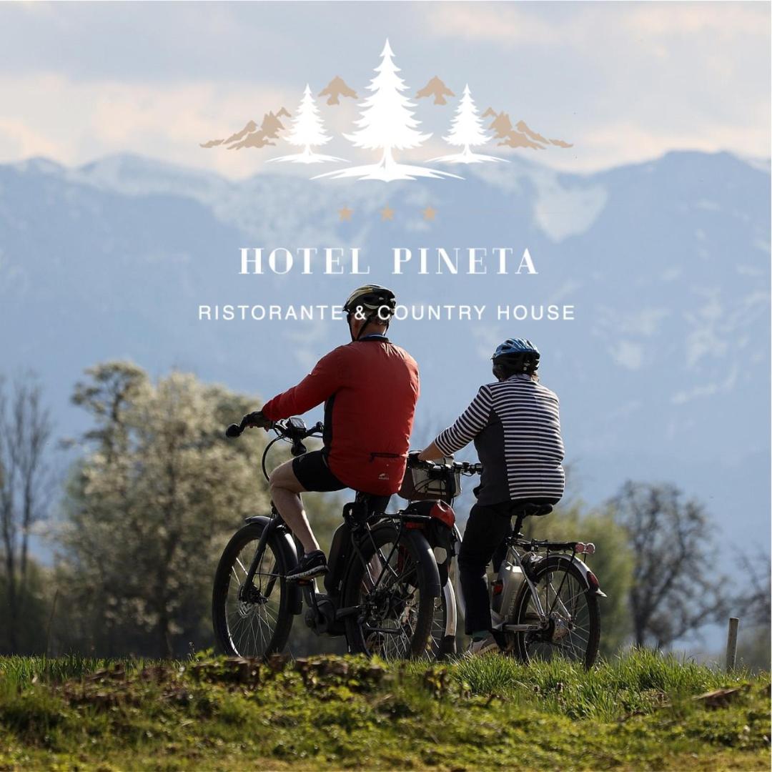 Hotel Pineta Ristorante Country House In Fabriano 坎普多尼科 外观 照片