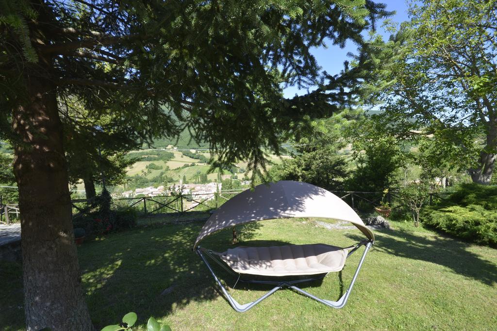 Hotel Pineta Ristorante Country House In Fabriano 坎普多尼科 外观 照片